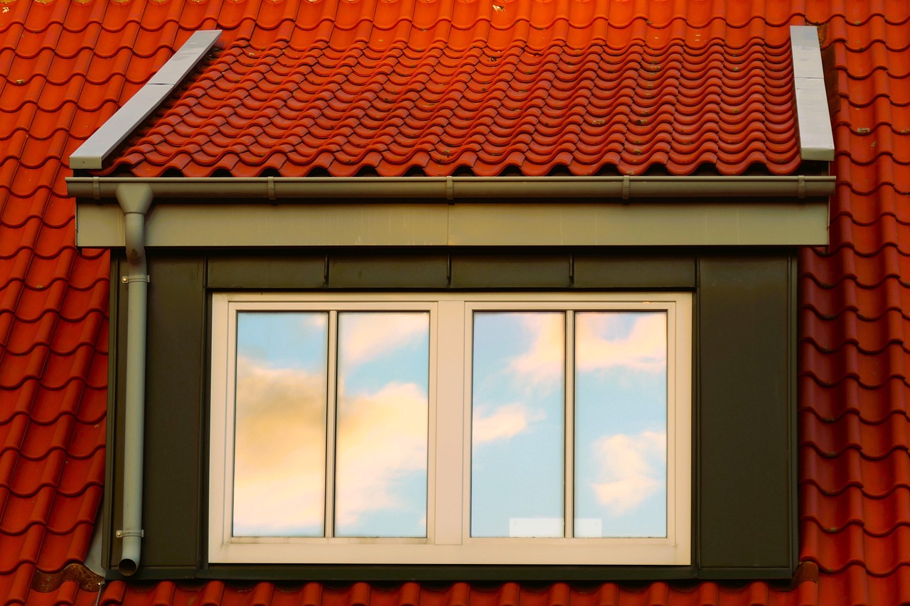 Slim dakraam met sensoren en energiebesparing.