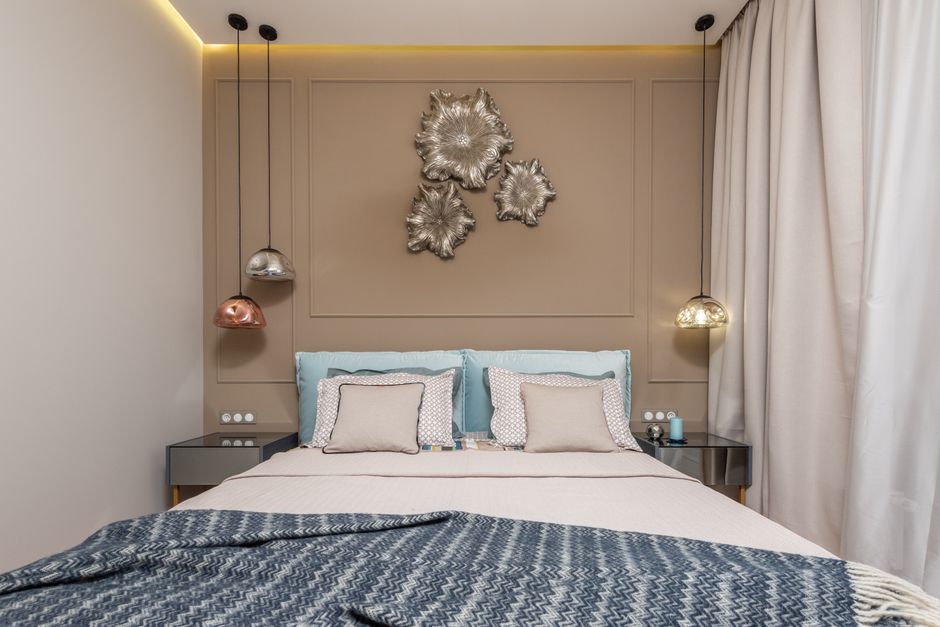 Groene slaapkamer met kalmerende kleuren voor slaap. Groene slaapkamer met kalmerende kleuren voor slaap.