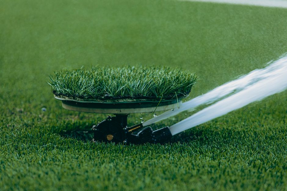 Slimme sproeikoppen irrigeren de tuin efficiënt. Slimme sproeikoppen irrigeren de tuin efficiënt.